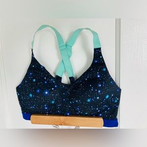 VS Sport Bra in galaxy print